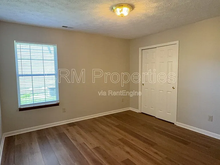 5386 Rippling Brook Way — Photo 17