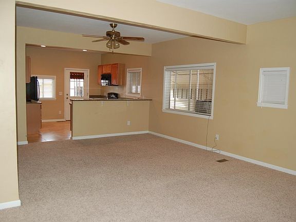 family room dinning