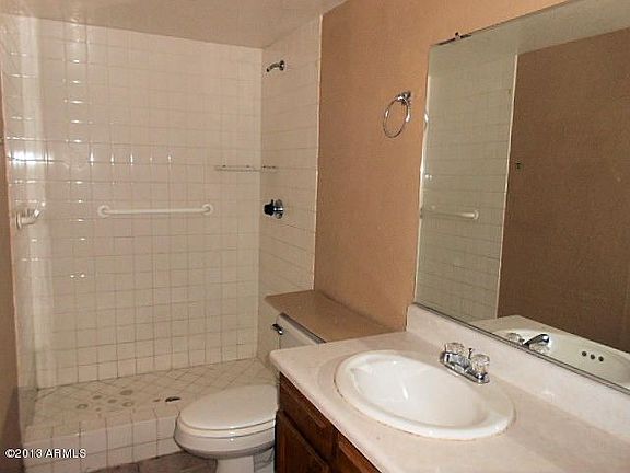 4th image of 3340 E Emelita Ave