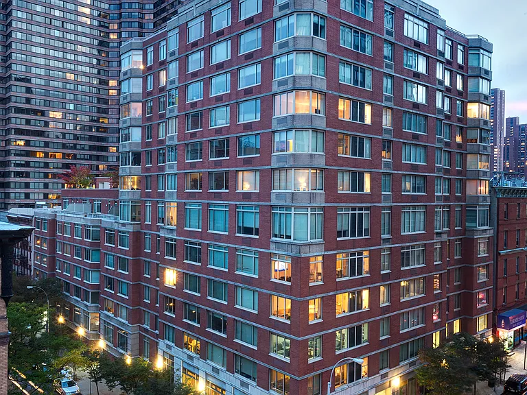 1501 Lexington Ave #5G — Photo 4