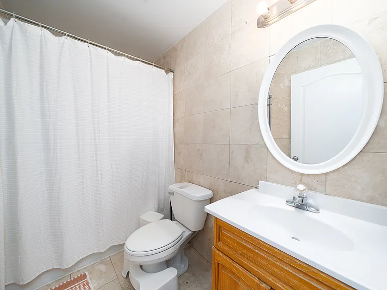 106 Washington St #1 — Photo 16