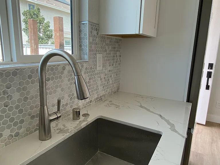 36 E Stefano Ave #40 — Photo 4