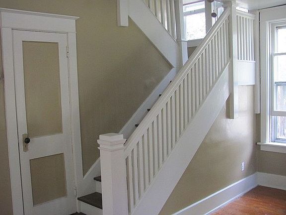 3rd image of 2043 Whitehall St