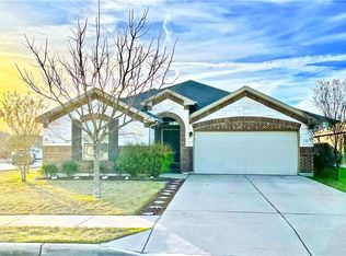 101 Marklawn Ln, Hutto, TX 78634