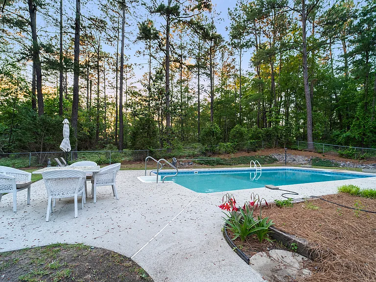 2109 Trail Point — Photo 40