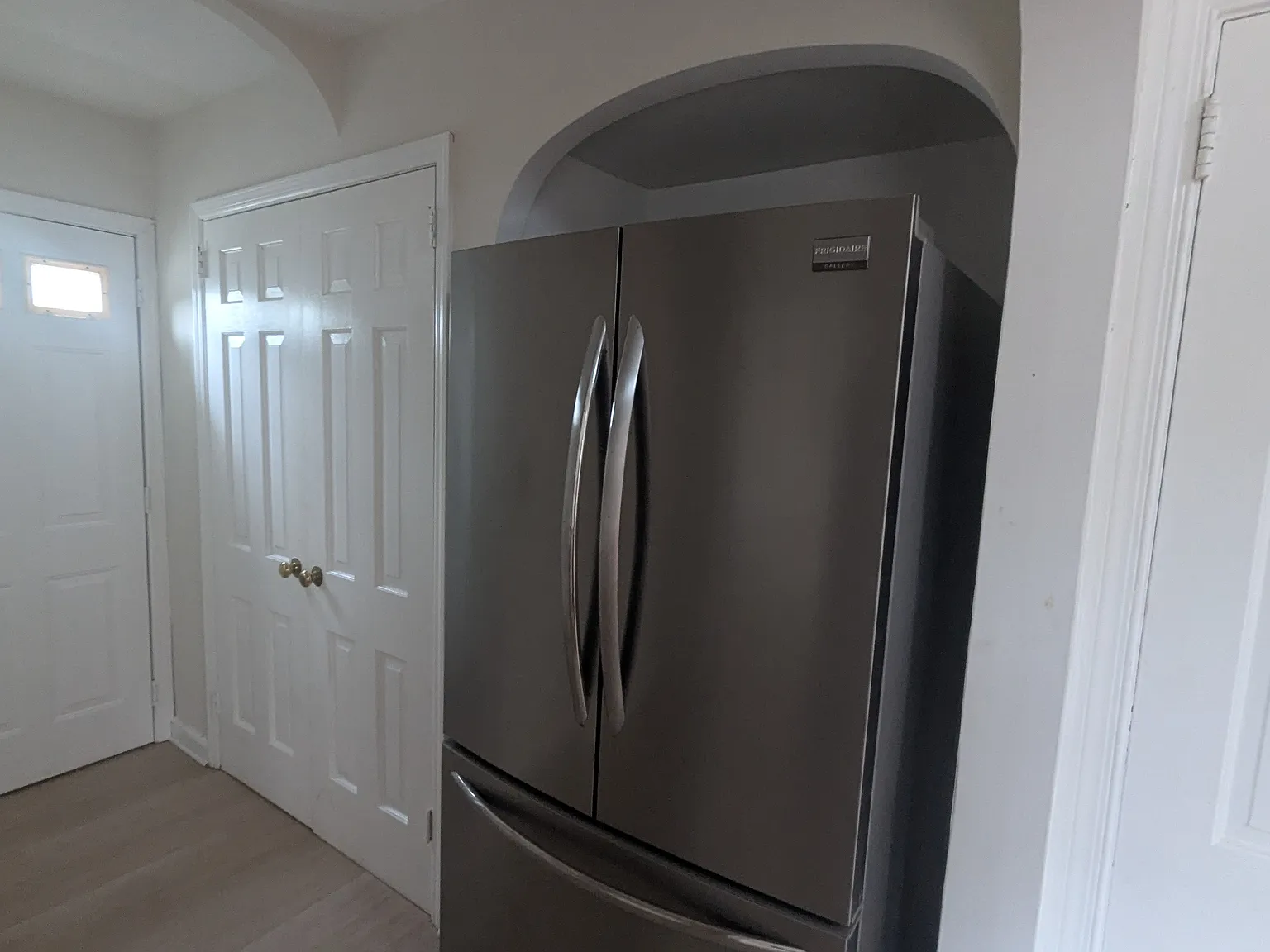 42 Harvard Rd — Photo 3