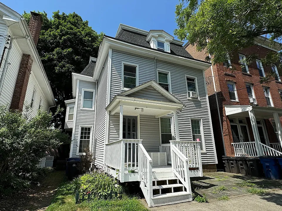 18 Eld St #1