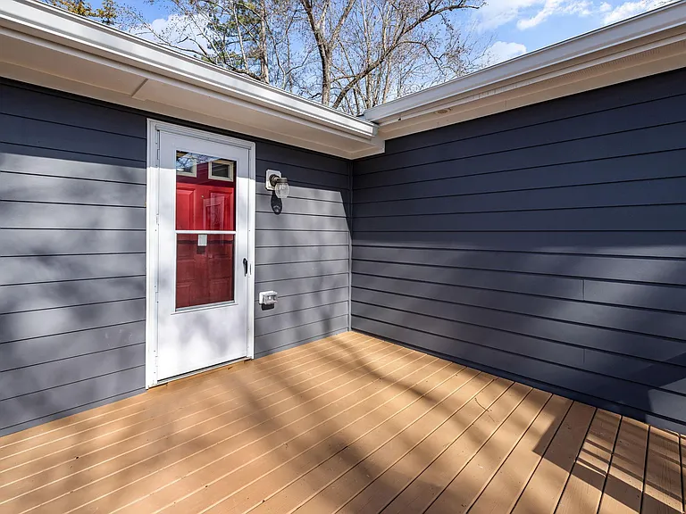 1008 E Club Blvd — Photo 8