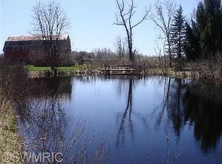 2022 E Monroe St, White Cloud, MI 49349