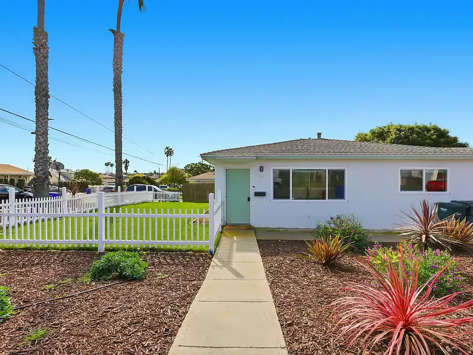 983 Elder Ave