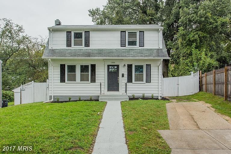 1st image of 5904 15th Ave