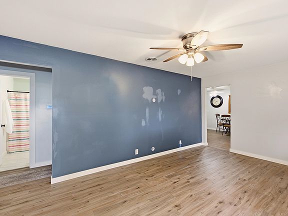 4th image of 5519 N Salina Ave