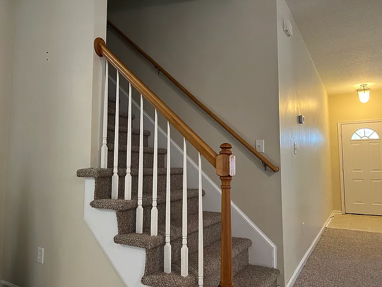433 Garcia Dr — Photo 15