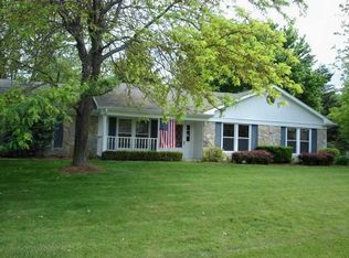 525 N Wren Way, Zionsville, IN 46077