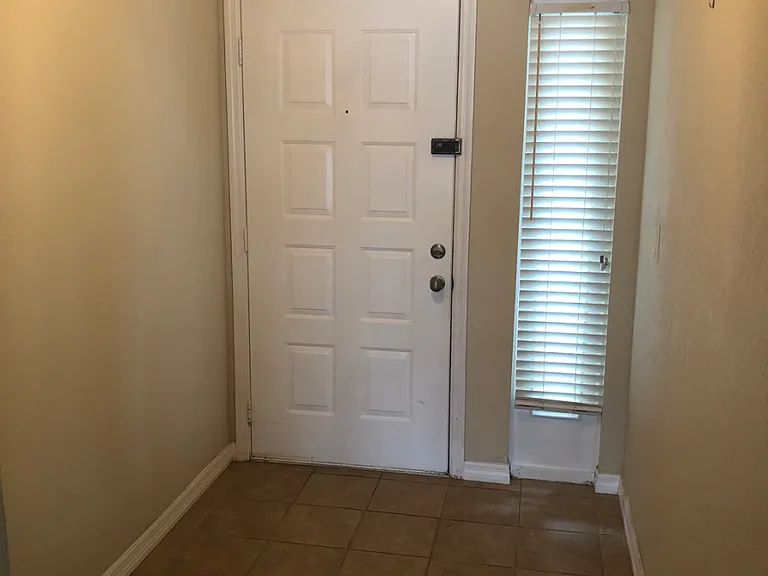 444 Bouchelle Dr #201 — Photo 3