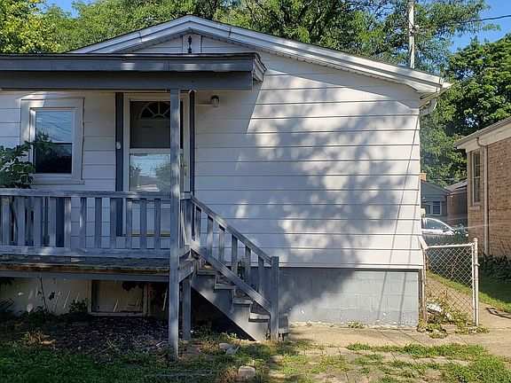 4th image of 5244 N Mulligan Ave