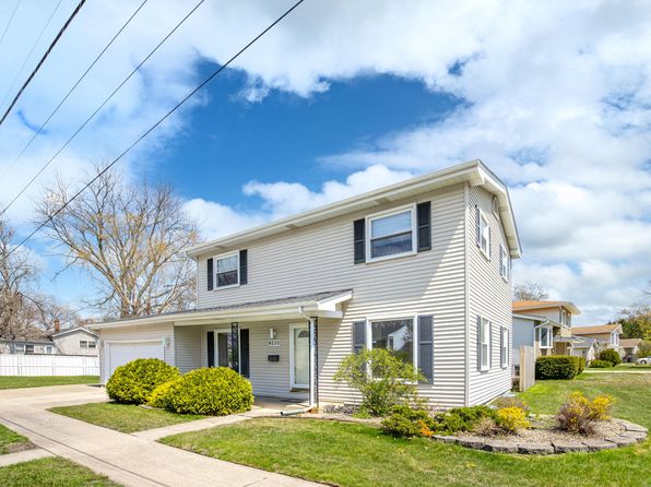 9235 White Oak Ave, Munster, IN 46321