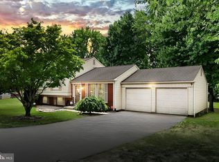 2540 Manor Rd, York, PA 17408