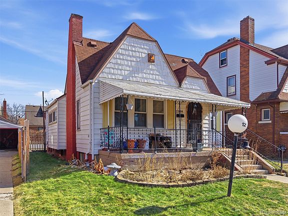 4th image of 12684 Birwood St