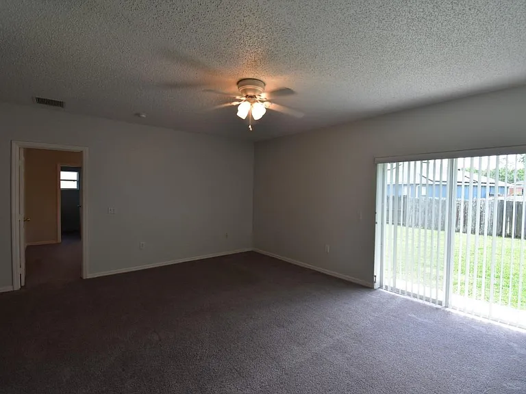 553 Hummingbird Ct — Photo 6