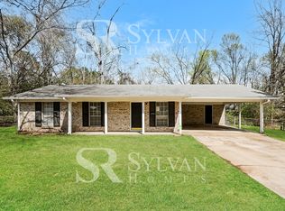 5242 Ginger Dr, Jackson, MS 39209