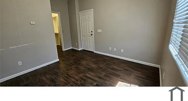 10886 W Locust Ln — Photo 7