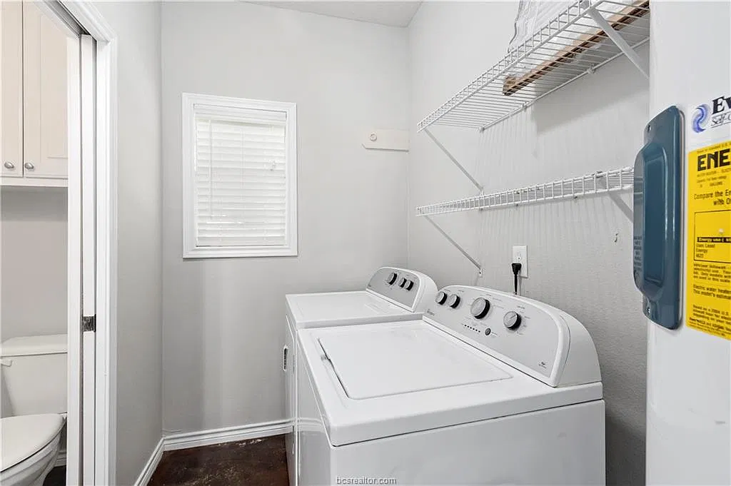 617 Columbus — Photo 1