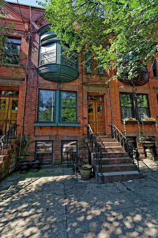 3 bed, 1.5 bath, 1530 sqft, $2,500 — Photo 1