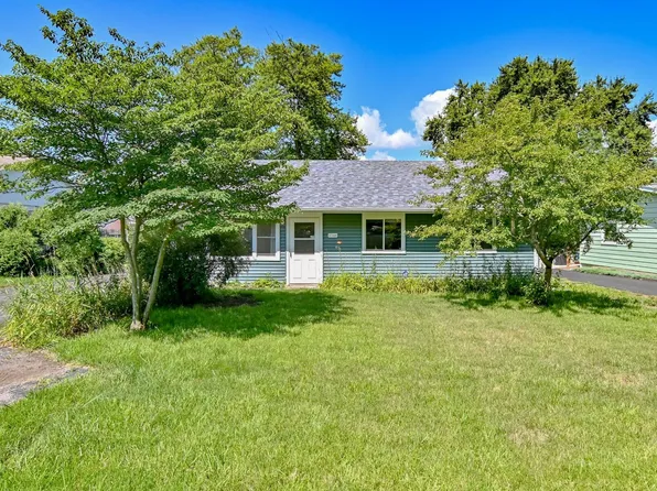 37160 N Piper Ln, Lake Villa, IL 60046