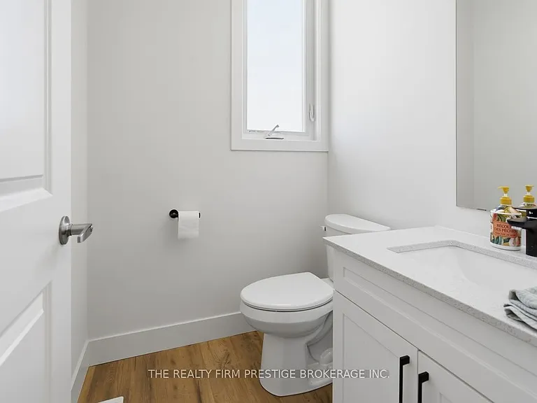 1595 Capri Cres #28 — Photo 14