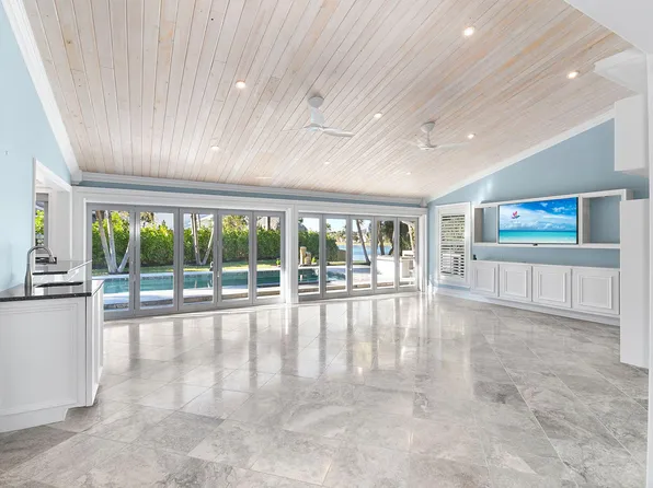 123 Olympus Way, Jupiter, FL 33477