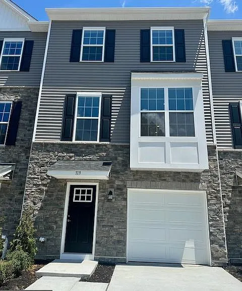 119 W End Ave — Photo 3