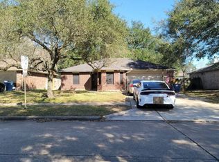 13706 Sableglen St, Houston, TX 77014