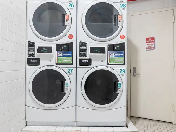 15 Park Row image 16 of 18