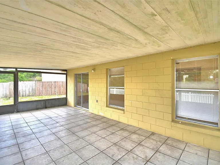 11701 Minto Ct — Photo 47