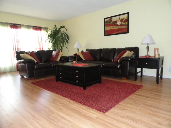 21 Gregory Ln #2711, Franklin Park, NJ 08823