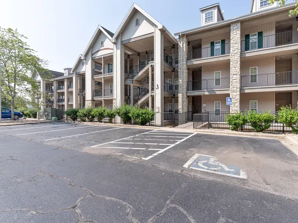 330 S Wildwood Drive #4 BLDG 3, Branson, MO 65616