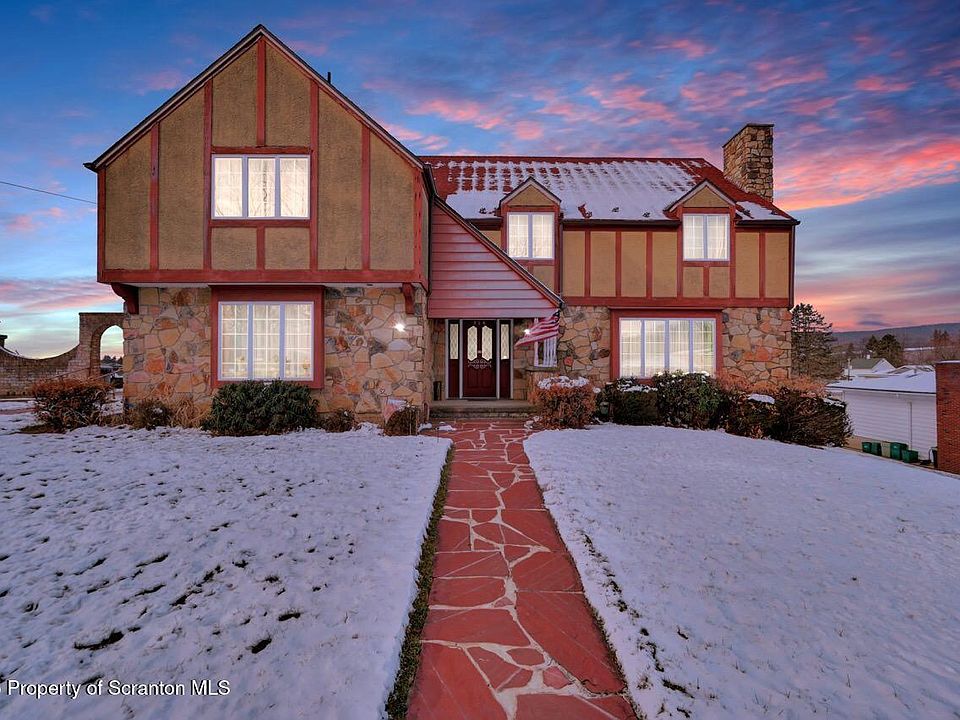 7th image of this home