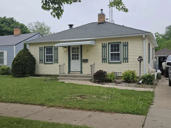 513 6th Ave, Charles City, IA 50616