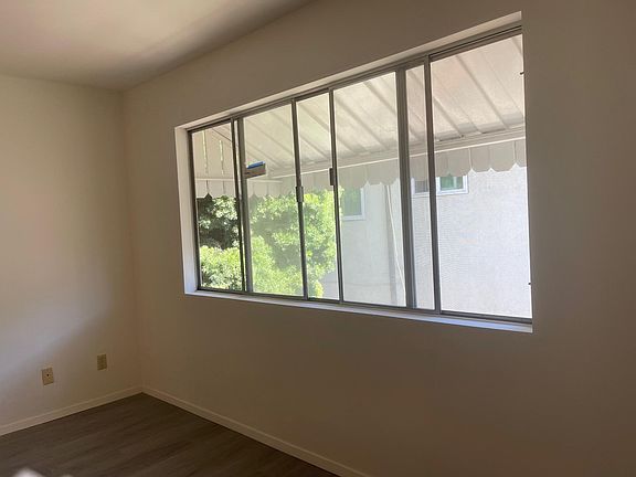 3rd image of 1411 Armacost Ave APT 6