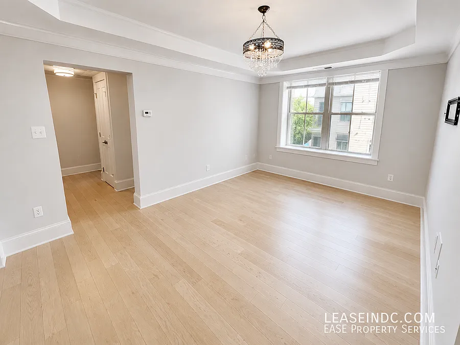 2 bed, 700 sqft, $2,700 — Photo 4