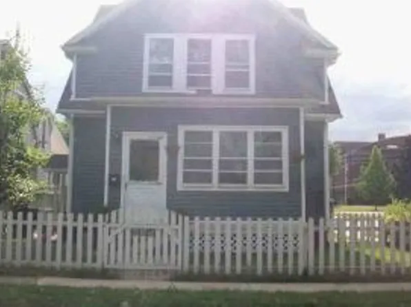615 Rose St, La Porte, IN 46350