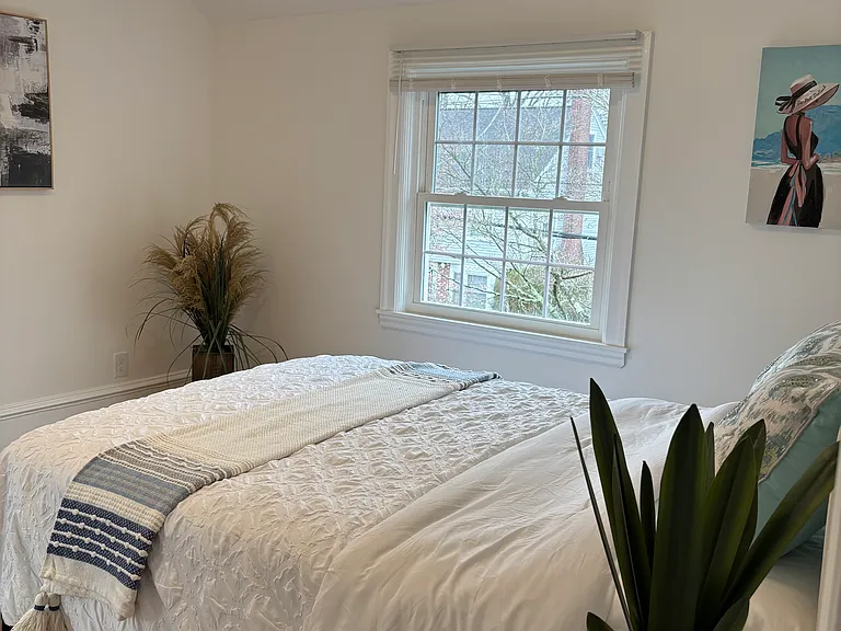 60 Sargent Ave — Photo 10