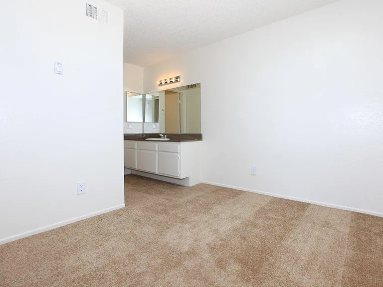 2944 Frontera St — Photo 31