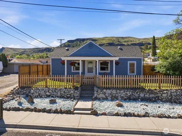 311 Federal Avenue, Grand Coulee, WA 99133