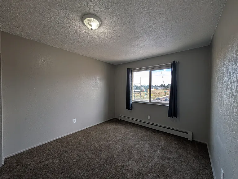 1425 N Yosemite St #9 — Photo 7