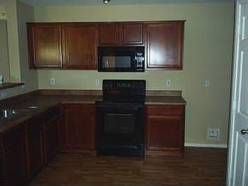 2nd image of 1739 E Maddison Cir