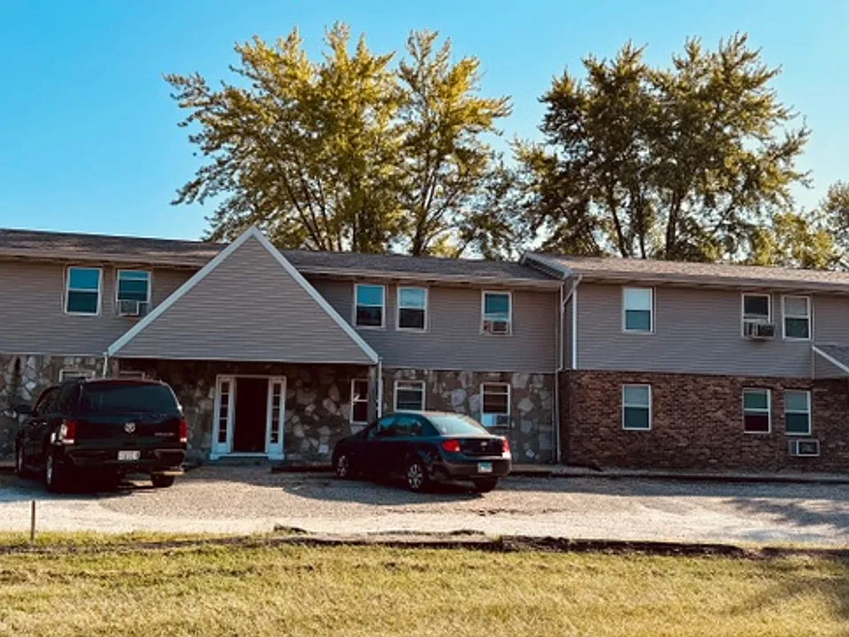 Pekin Place Apartments