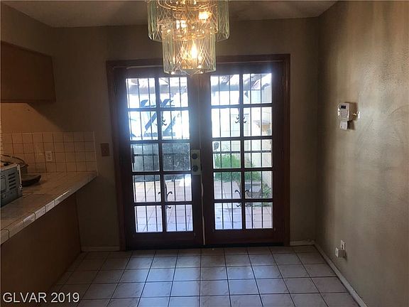 5th image of 5106 Village Dr #55