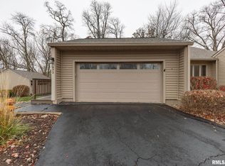 473 44th Avenue Ct, East Moline, IL 61244